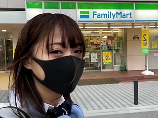 ハメ撮り おっとり 無毛 パイパン JK18 歳 サラリーマン と 放課 後 寄り 道 出 セックス パイパン まんこ に 無許可 で 中出 1