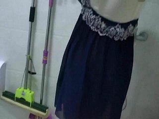 Çin MILF Pisses, Duşlar, vibe'lar ve Screws.mp4